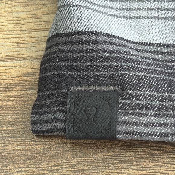 Lululemon Mason’s Peak Flannel Shirt, M - Picture 11 of 13